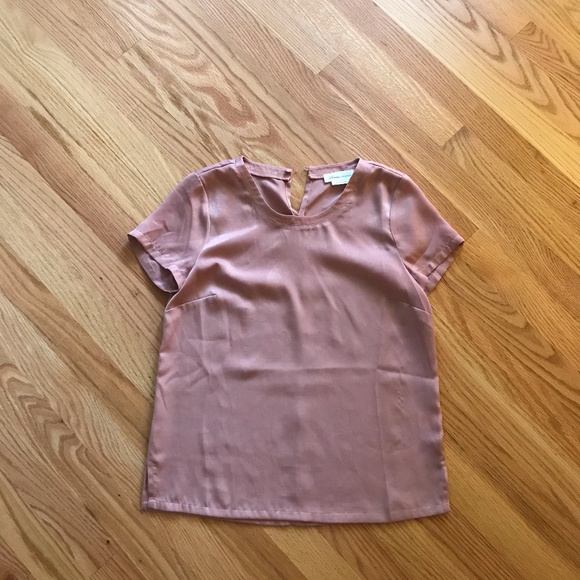 Satin blouse Revolve Lovers + Friends pink blouse - Picture 4 of 4